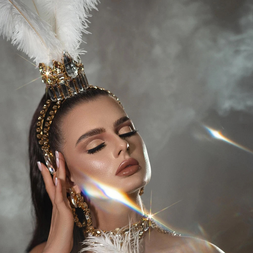 Queen Accessories - Mahkota Bulu Raksasa Queen Terlaris untuk