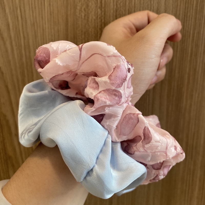 Ikat rambut sutra elastis untu - Scrunchie Satin Set ulasan dan harga